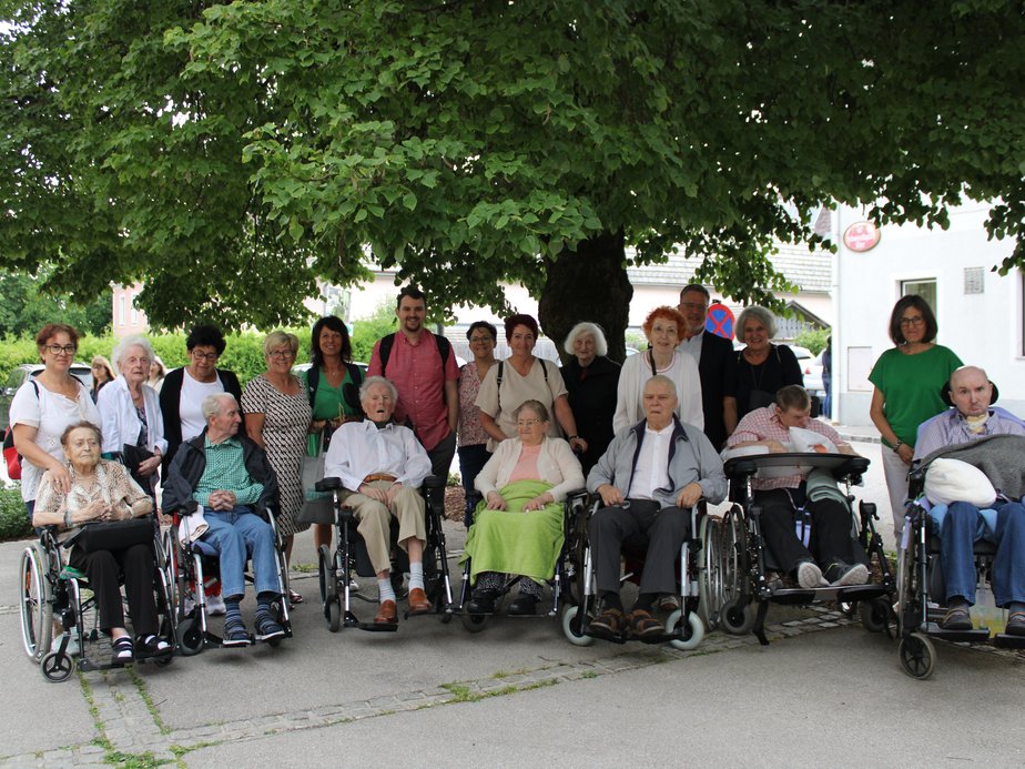 Gruppenfoto einiger Bewohner